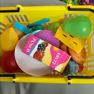 toy dollar general basket and fake food